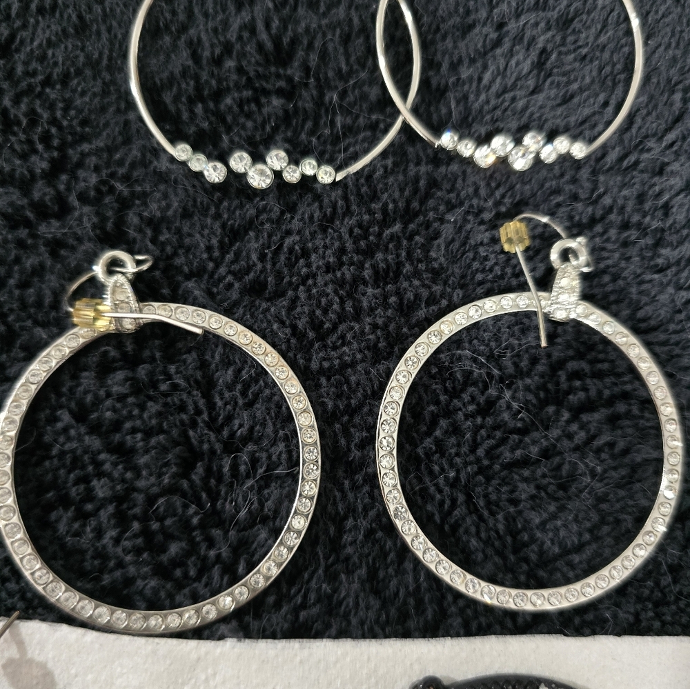 5 EARINGS - Picture 5 of 8